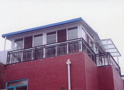 嘉興輕鋼彩板組合房_嘉興輕鋼彩板組合房價格_嘉興輕鋼彩板組合房廠家-勤加緣網【嘉興兄弟活動房廠】